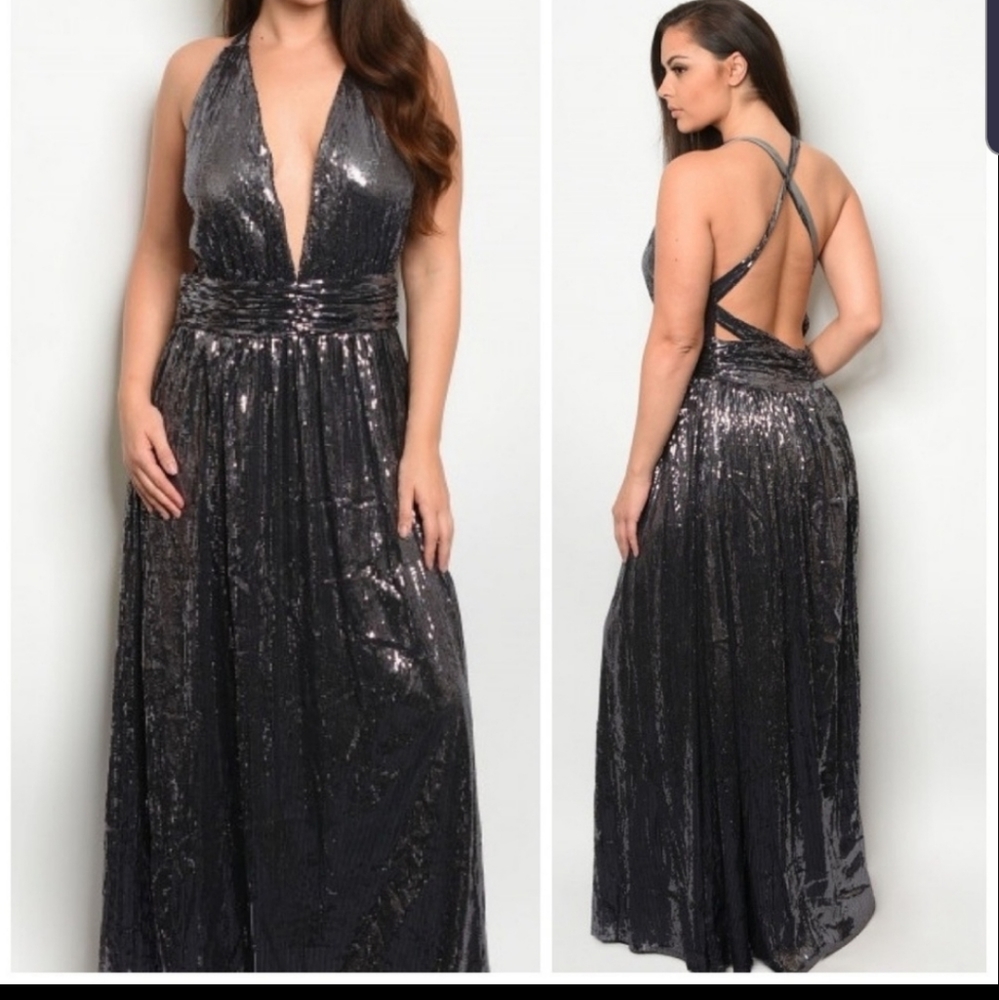 PLUS SEQUIN DRESS (p)